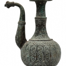 אפטבה איסלמי עתיק מתקופת האימפריה הספווית (Safavid Iran), עשוי נחושת מעוטרת