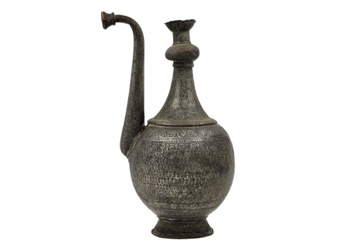 אפטבה איסלמי עתיק מתקופת האימפריה הספווית (Safavid Iran), עשוי נחושת מעוטרת