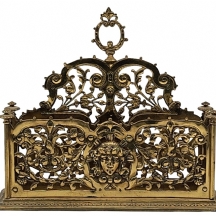 מעמד שולחני צרפתי עתיק לניירת מהמאה ה-19, עשוי פליז, חותמת יצרן שחוקה