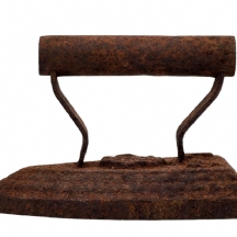 #1 מגהץ עתיק מהמאה ה-19