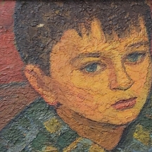 'פורטרט ילד בחולצה ירוקה' - ציור ישן, שמן על לוח, לא חתום, קילופי צבע (מצולם)