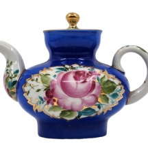 קומקום תה פורצלן רוסי, מתוצרת: 'לומונוסוב' (Lomonosov), חתום, מעוטר ציורי יד