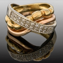 טבעת עשויה זהב צהוב 18 קראט