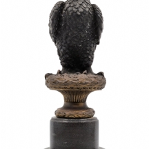 #1 פסל ברונזה בדמות עוף דורס