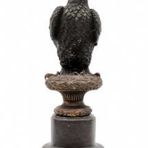 #2  פסל ברונזה בדמות עוף דורס