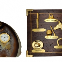 לוט של 2 קישוטים דקורטיביים שונים