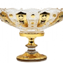 סנטרפיס זכוכית ישן ממזרח אירופה, מעוטר בפרחי אמייל בולט ובזהב