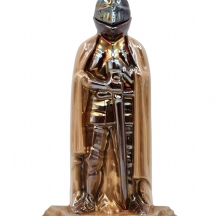 סט כלי אח עשויים ברזל יצוק, מעוצבים בדמות אביר בשריון אבירים