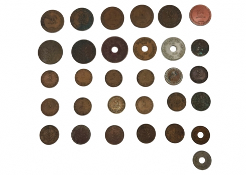 לוט של 30 מטבעות נחושת מתקופת פלשתינה (א"י).