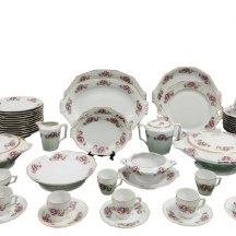 חלקי סט פורצלן צרפתי גדול, תוצרת לימוז' (Limoges)