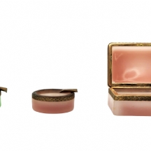 לוט של 3 כלי זכוכית חלבית ישנים