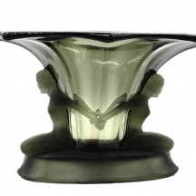 לאספני אר-דקו, כלי לפרחים גרמני