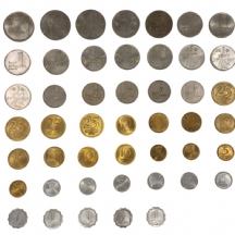 לוט של 47 מטבעות ישראלים ישנים שונים.