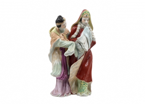 פסל פורצלן סיני בדמות זוג נשים, יוצר במחוז: ג'יאנגשי (Jingdezhen)