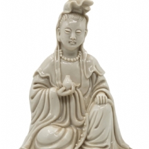 פסל סיני מסוג בלנק דה שין (Blanc de Chine) בדמות האלה - גואן יין - Kwan-yin Guan