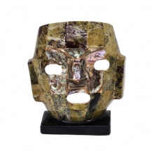 קישוט שולחני מדרום אמריקה בצורת מסכה עשוי אבנים טבעיות ופיסות של אם הפנינה