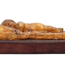 ענבר טבעי מגולף בעבודת יד אמן, כפי הנראה גרמני מהמאה ה-18