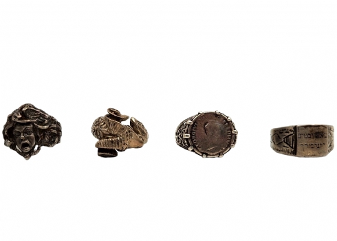 לוט של 4 טבעות נשים מעוצבות שונות עשויות כולן כסף 'סטרלינג' (925), חתומות