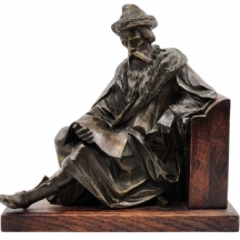 פסל ברונזה עתיק מהמאה ה19, כפי הנראה בדמותו של רבי משה בן מימון - הרמב"ם