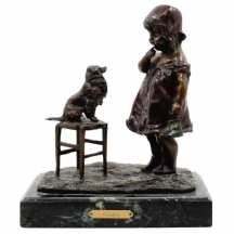 קלרה ז'ואן (1875 - 1958 Juan clare) - 'ילדה קטנה וכלב' - פסל ברונזה ספרדי ישן