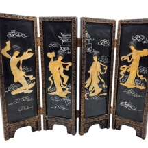 פרגוד סיני שולחני ישן, בעל 4 כנפיים, עשוי עץ מצויר על רקע לכה ומשובץ באם הפנינה