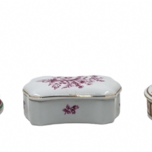 לוט של 3 קופסאות פורצלן ישנות שונות