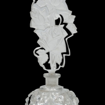 בקבוק בושם צ'כי מתקופת סגנון האר דקו, עשוי זכוכית