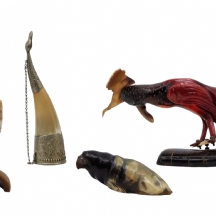 לוט של 4 חפצי חן דקורטיביים ישנים