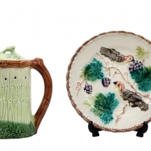 לוט של 2 חפצי מג'וליקה, צלחת מג'וליקה עתיקה מהמאה ה-19 וקנקן