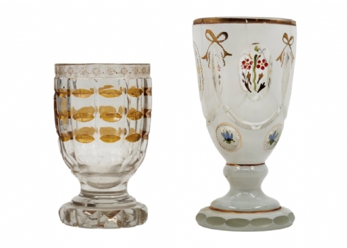 לוט של שני גביעי זכוכית בוהמיים מהמאה ה- 19