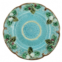 צלחת מג'וליקה (Majolica) צרפתית עתיקה איכותית ויפה במיוחד מתוצרת 'סארגמין'