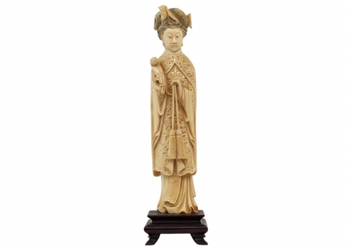 פסל סיני בדמות נסיכה, מגולף ביד