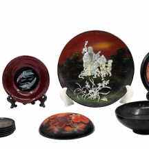 לוט של 11 פריטים מהמזרח הרחוק