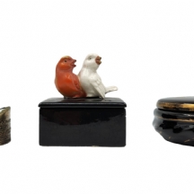 לוט של 3 קופסאות שונות