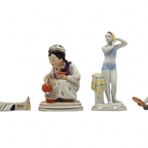 לוט של 4 פסלוני פורצלן סובייטים