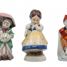 לוט של3 פסלונים עשויים קרמיקה ופורצלן