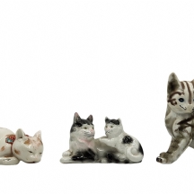 לוט של 3 פסלונים בדמות חתולים