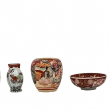 לוט של 5 כלי פורצלן וקרמיקה שונים מהמזרח הרחוק