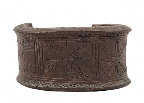 צמיד תשלום אפריקאי (נקרא מנילה Manilla  או Anklet Currency bracelet), עתיק