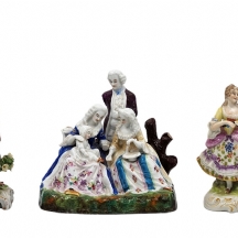 לוט של 3 פיסלוני פורצלן עתיקים, מהמאה ה19