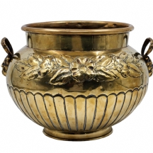 עציץ (ג'ארדינייר / Jardiniere) אנגלי עתיק מהמאה ה-19 (ויקטוריאני), עשוי פליז