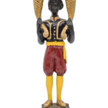 פמוט שולחני כפול עשוי ברזל יצוק צבוע באמייל, בדמות של בלקאמור (Blackamoor)