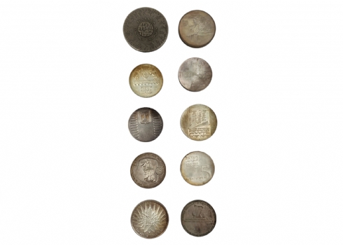 לוט של 10 מטבעות ומדליות כסף ישראליות, משקל כולל: 275 גרם סה"כ.