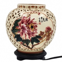 מנורת שולחן