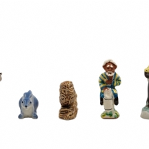 לוט של 5 פסלוני קרמיקה חרס ופורצלן