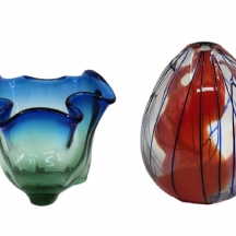 לוט של 2 כלי זכוכית שונים