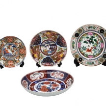 לוט של 4 צלחות פורצלן יפניות וסיניות