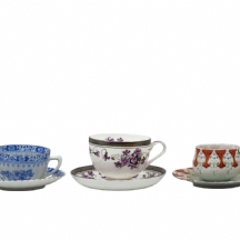 לאספני ספלי פורצלן - לוט של 5 ספלי פורצלן, תחתיות תואמות