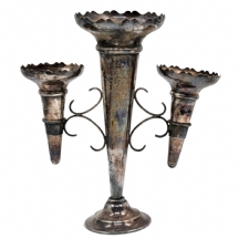 אפרנה (Epergne) אנגלי עתיק (ויקטוריאני) מסוף המאה ה-19, עשוי מתכת מצופה כסף