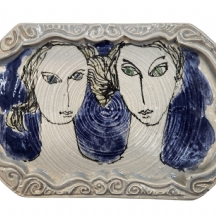 'אהבת נשים' - תבליט קרמיקת סטודיו